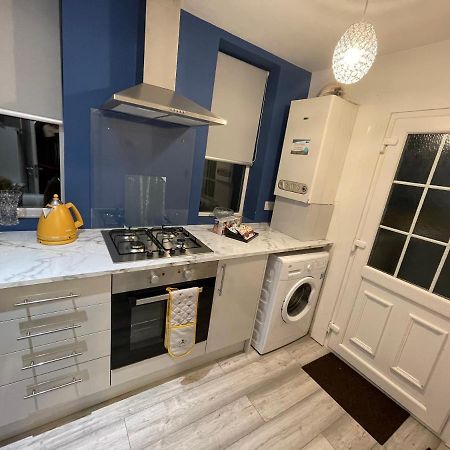 Hla Holytown Leilighet Mossend Eksteriør bilde