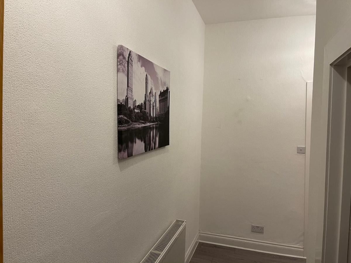 Hla Holytown Leilighet Mossend Eksteriør bilde