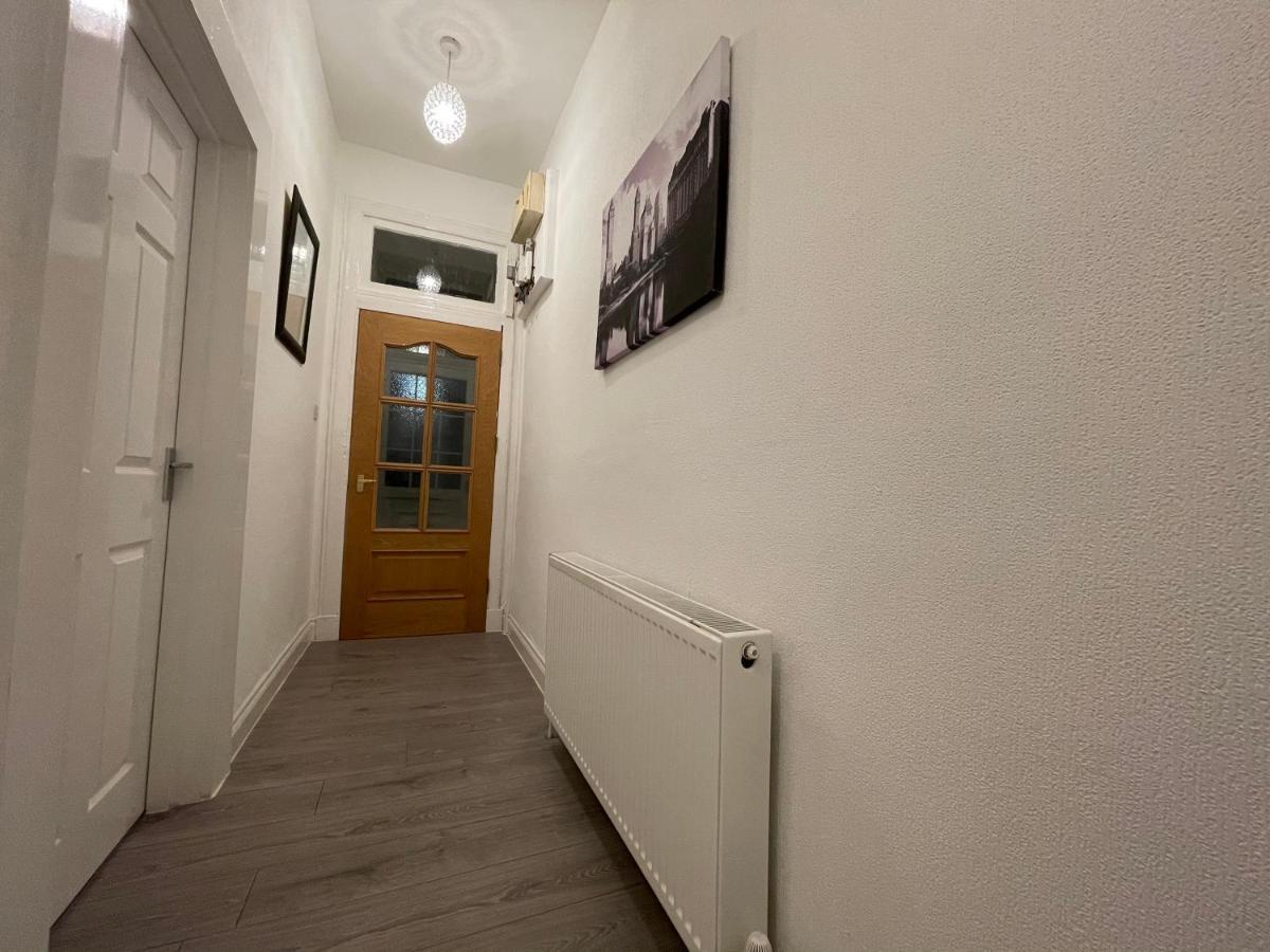 Hla Holytown Leilighet Mossend Eksteriør bilde